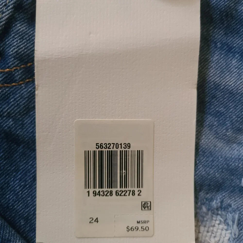 NWT Levi's Premium 501 Blue Denim High Rise Jean Shorts Distressed Style - Picture 4 of 5